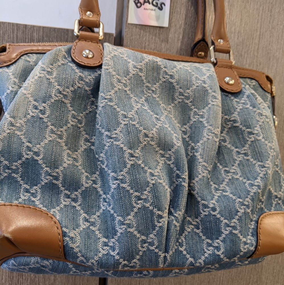 Gucci: Denim Sukey Monogram GG Logo Keychain Shoulder Bag - Picture 9 of 17